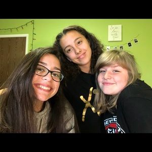 Meet your Posher, Nessa